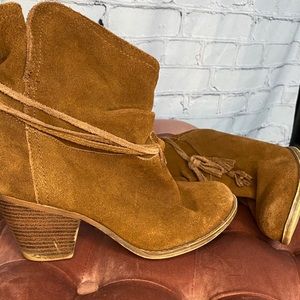 Mia Dani Suede Leather Ankle Boot 7.5